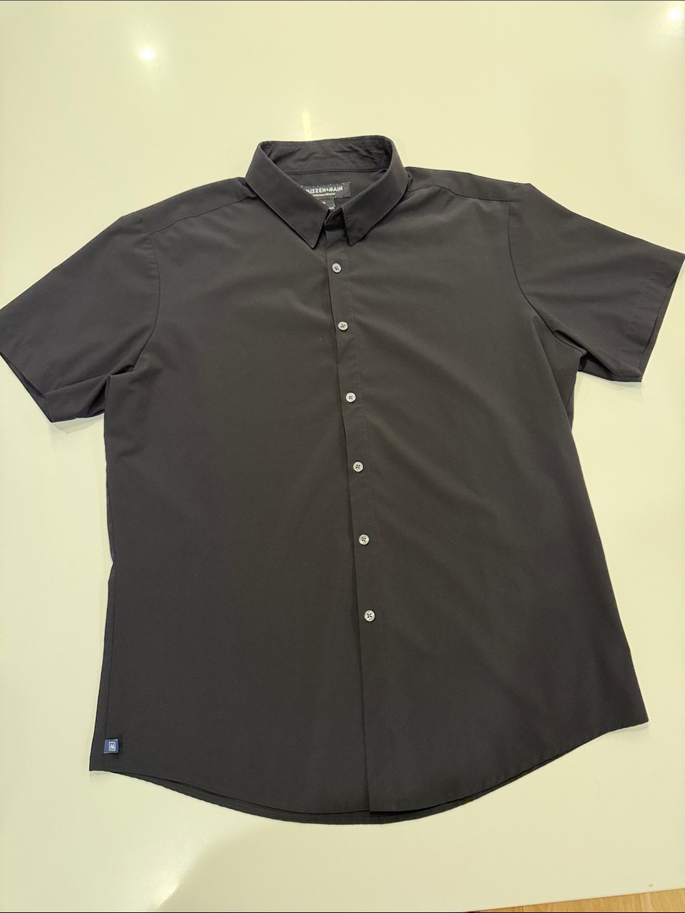 Mizzen+Main Black Short-Sleeve Button-Down Shirt XL Trim